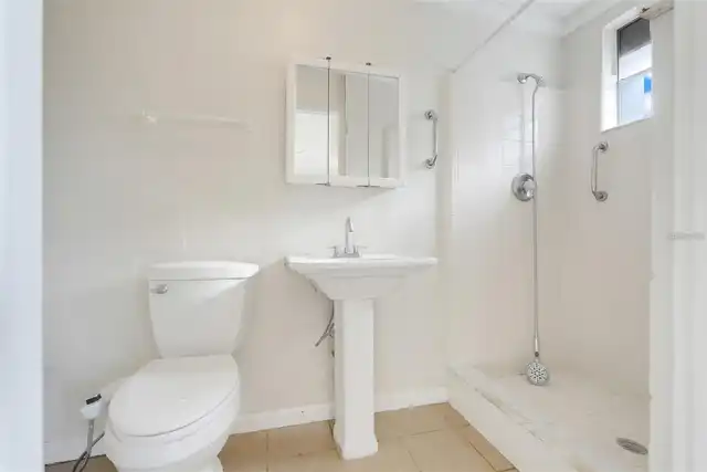 Listing Photo 19