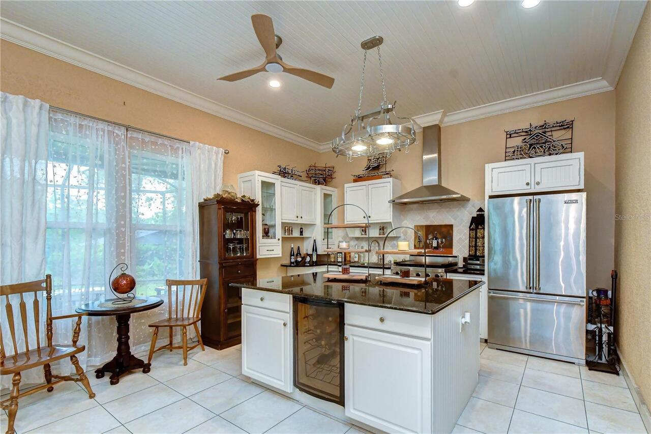 Listing Photo 17