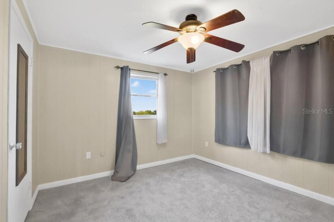 Listing Photo 9
