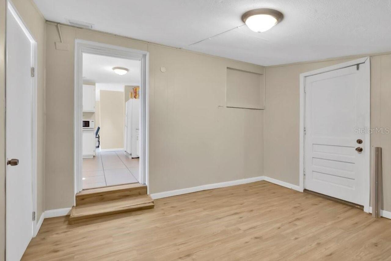 Listing Photo 12