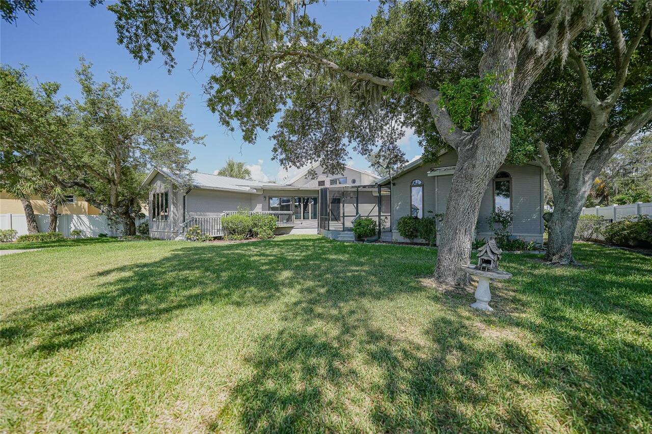 Listing Photo 11