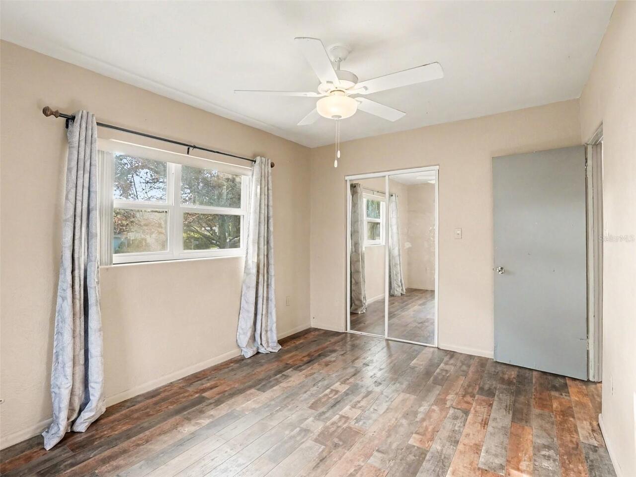 Listing Photo 17