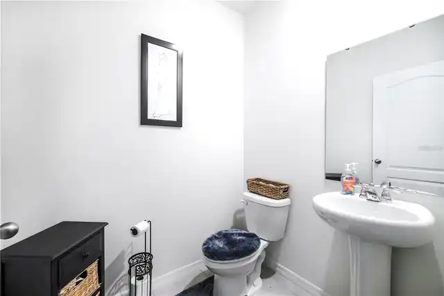 Listing Photo 10
