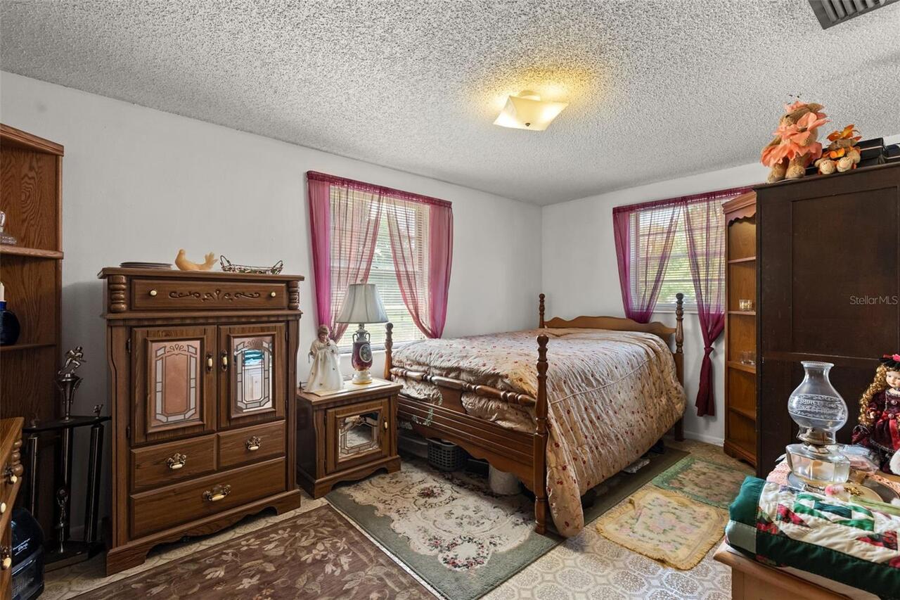 Listing Photo 10