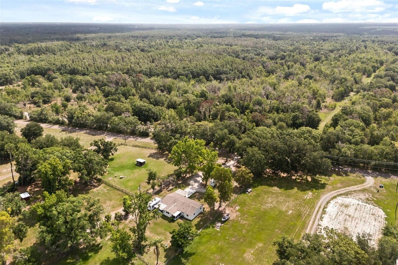 Listing Photo 16