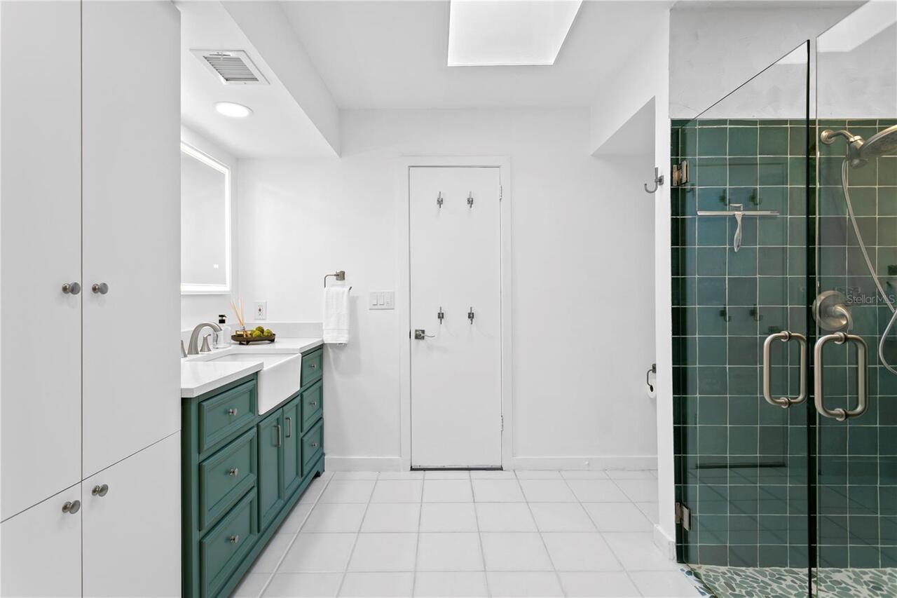 Listing Photo 42