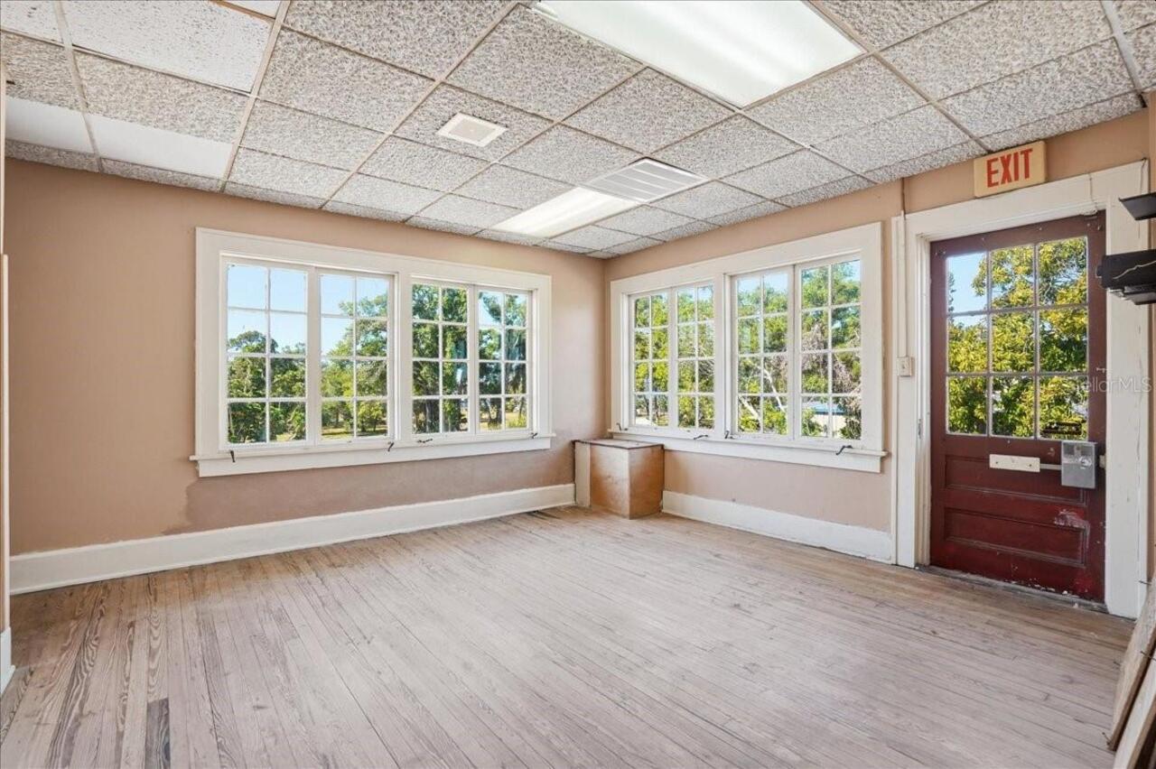 Listing Photo 19