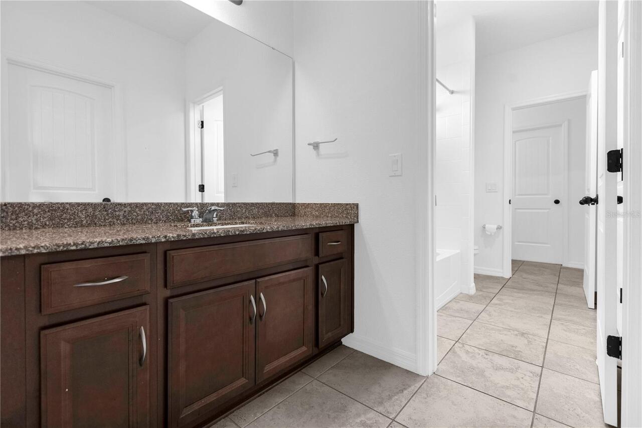 Listing Photo 28