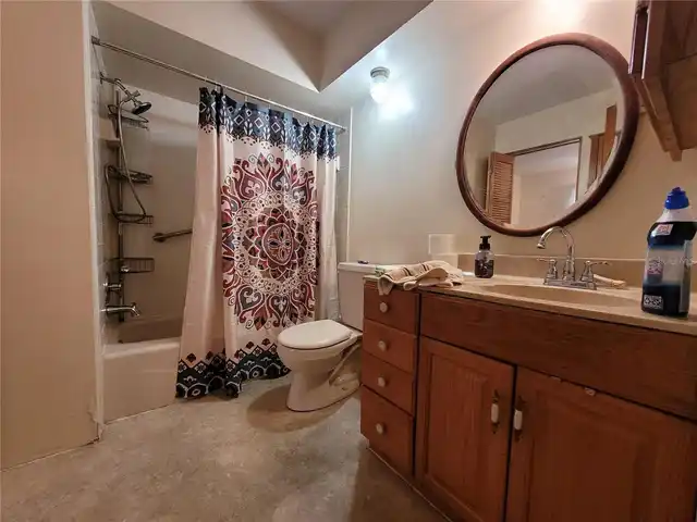 Listing Photo 12