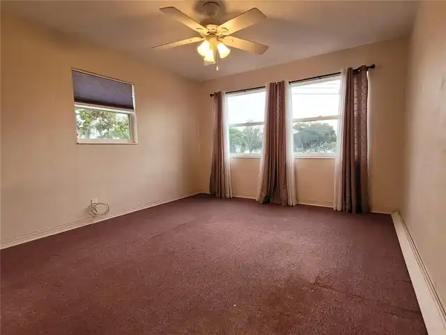 Listing Photo 16