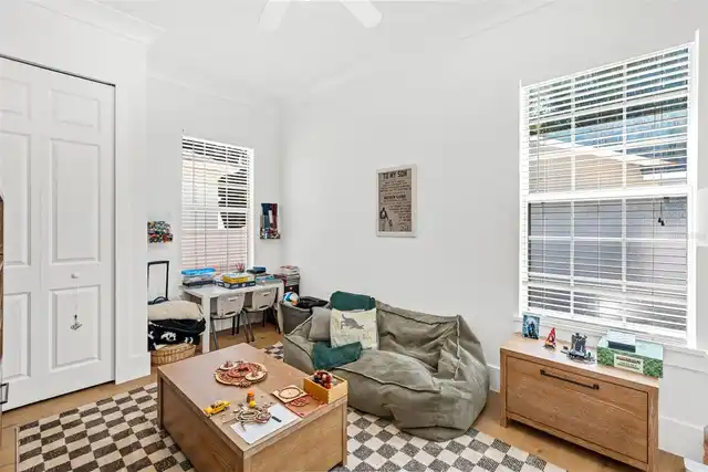 Listing Photo 17