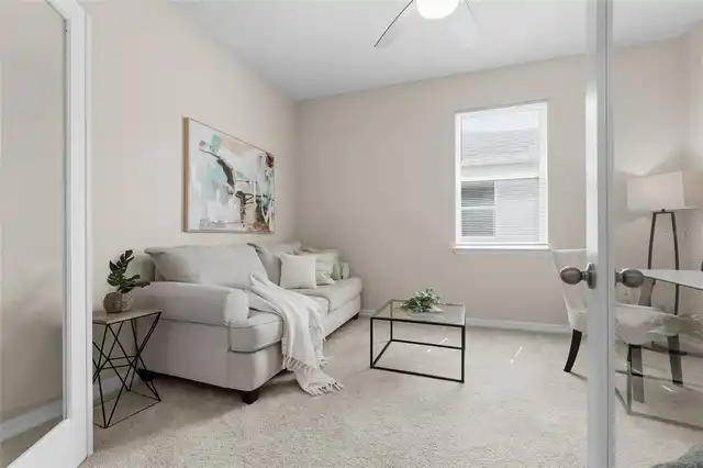 Listing Photo 10