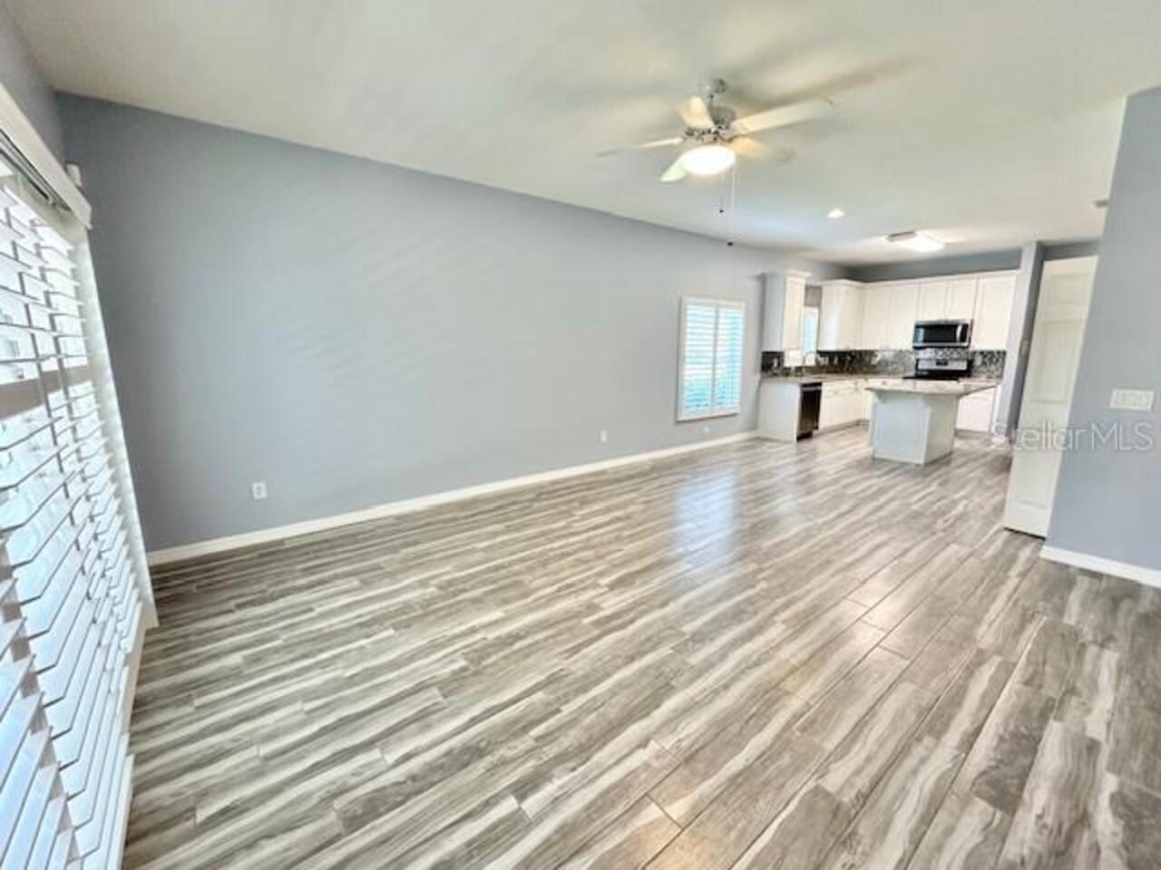 Listing Photo 12