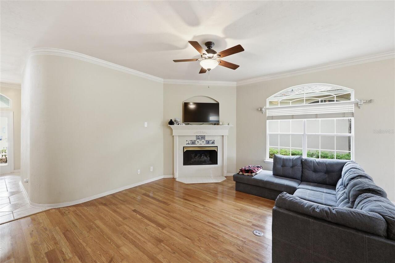 Listing Photo 14
