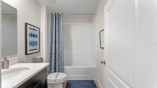 Listing Photo 14