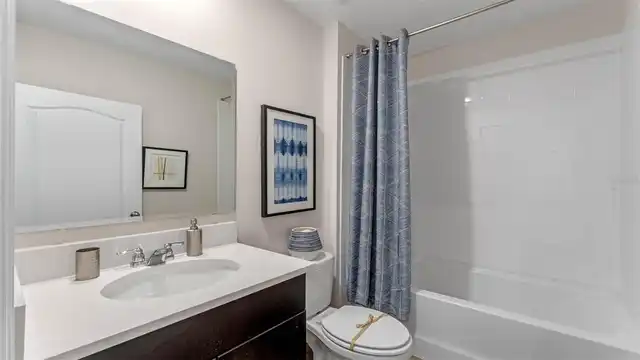 Listing Photo 23