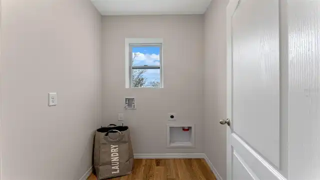 Listing Photo 25