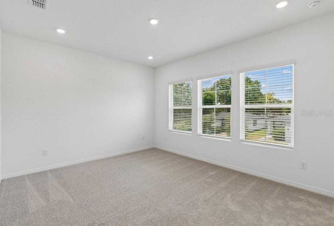 Listing Photo 13