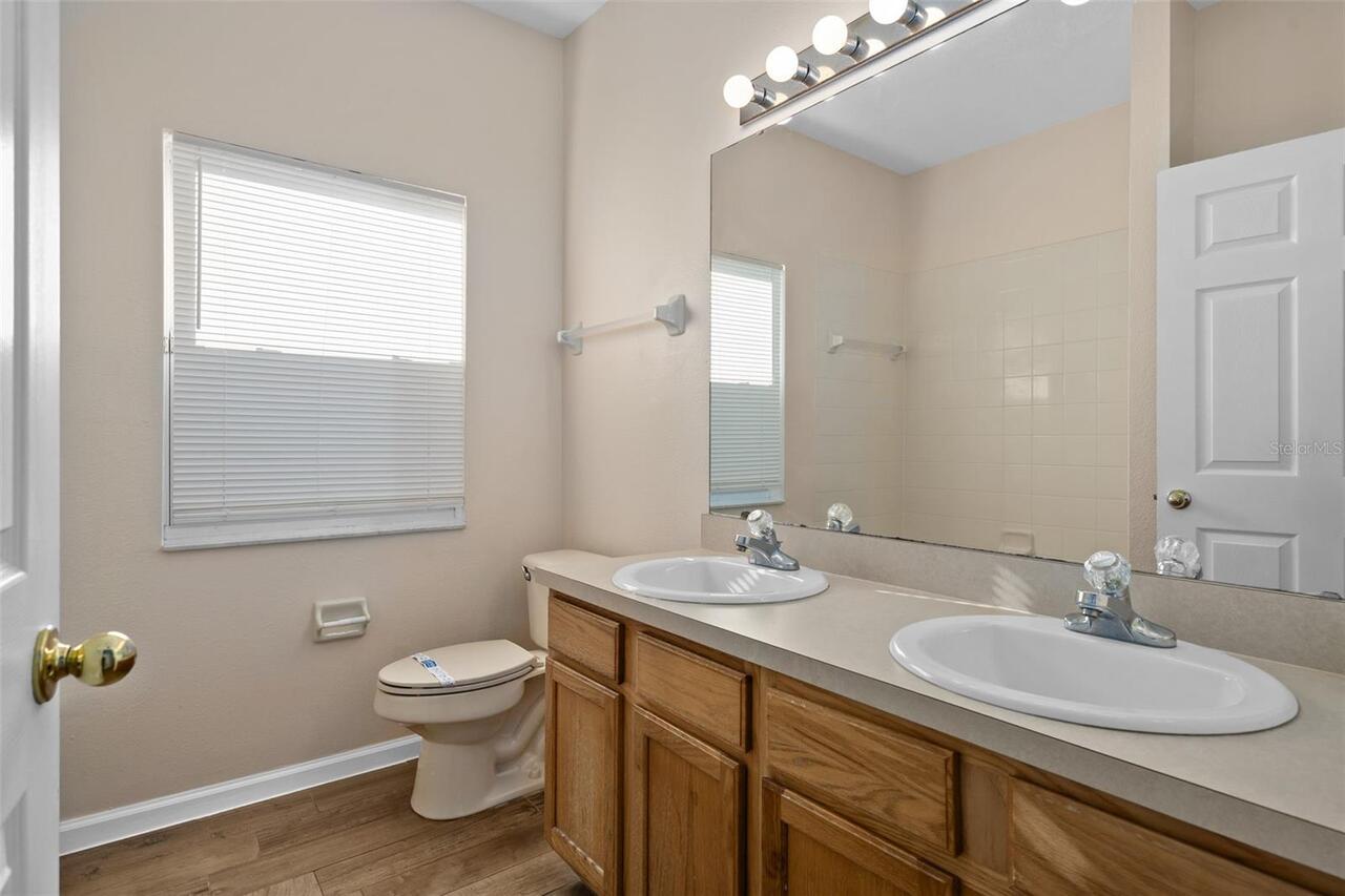 Listing Photo 17