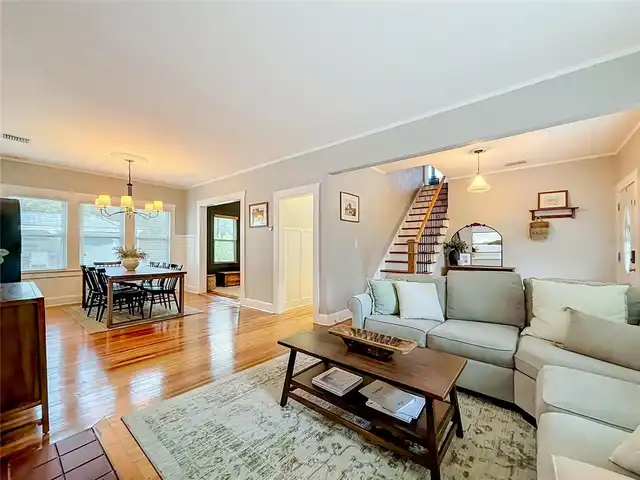 Listing Photo 6