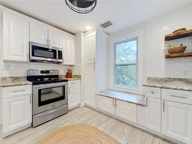 Listing Photo 13