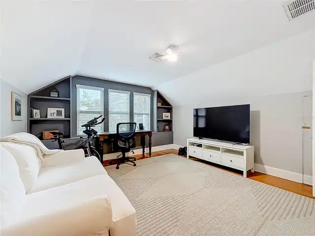 Listing Photo 29