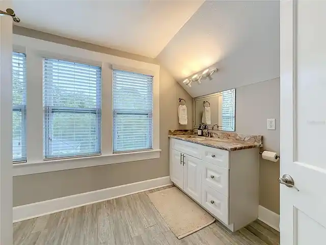 Listing Photo 35