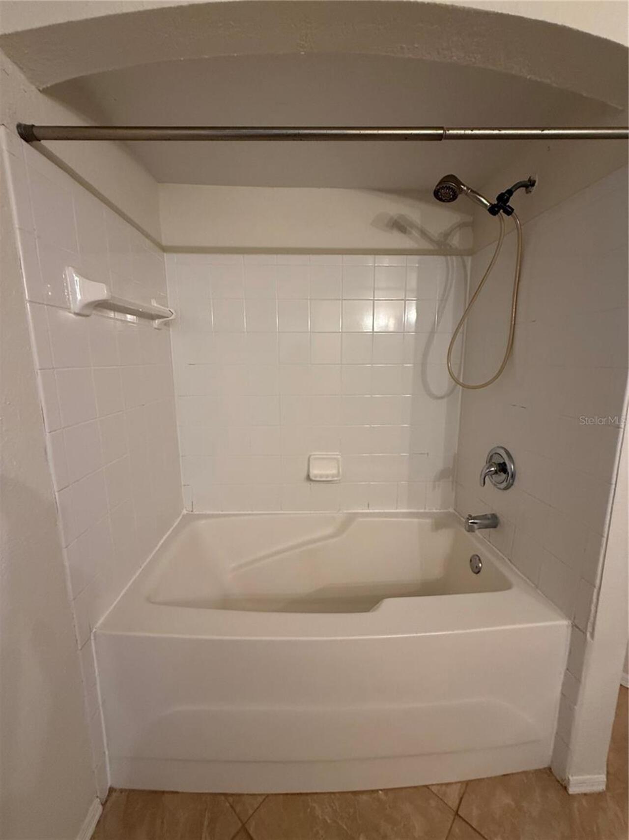 Listing Photo 16