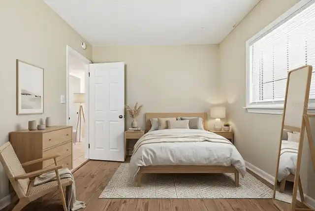 Listing Photo 12