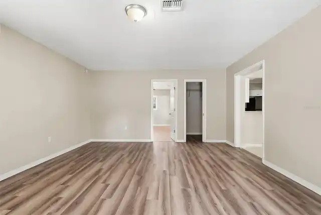 Listing Photo 26