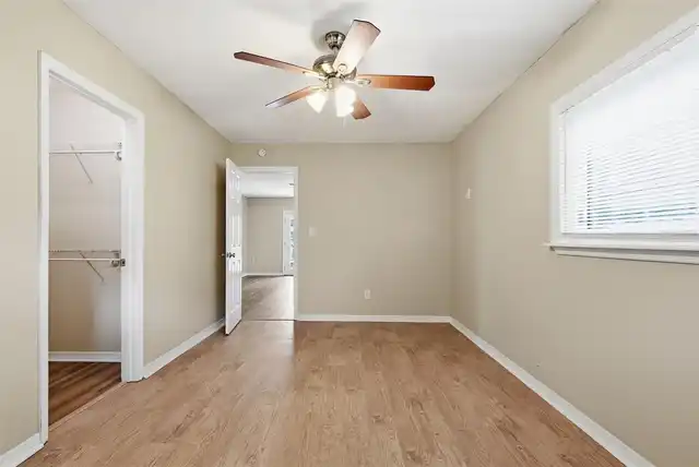 Listing Photo 28