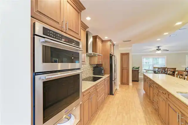 Listing Photo 17