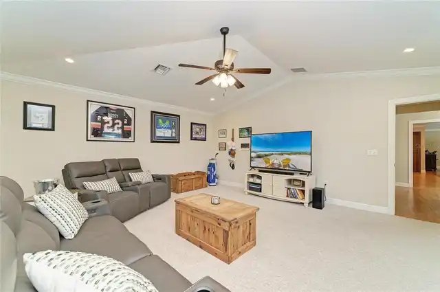 Listing Photo 26