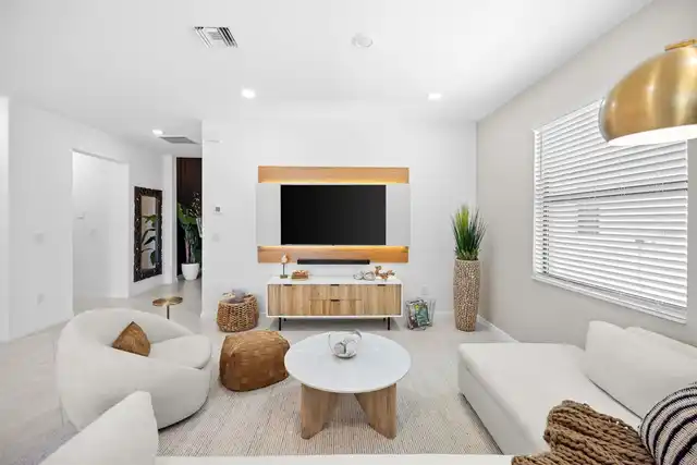 Listing Photo 15