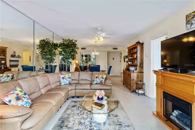 Listing Photo 15