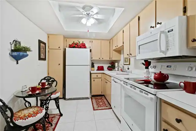 Listing Photo 16