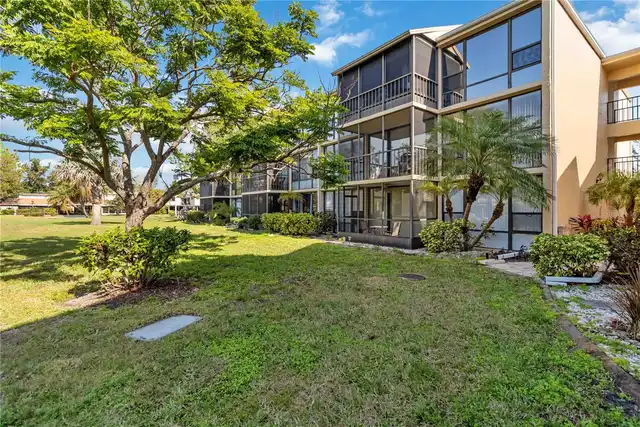 Listing Photo 34