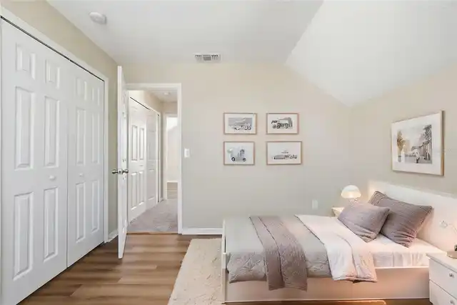 Listing Photo 6
