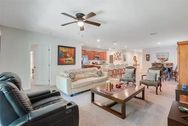 Listing Photo 14