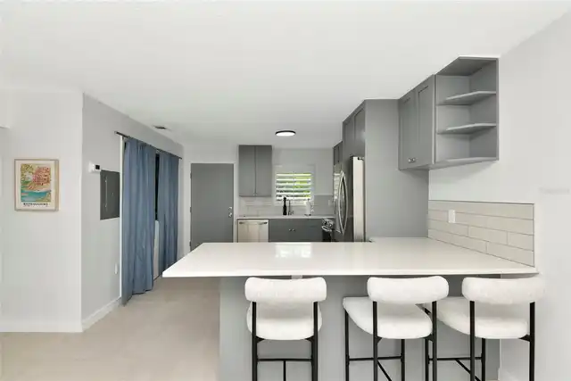 Listing Photo 9