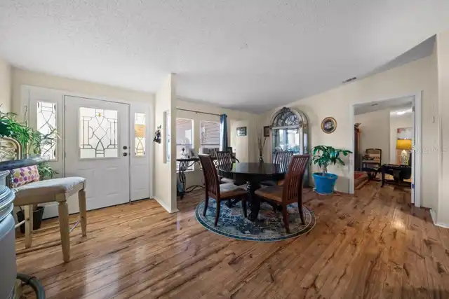Listing Photo 15