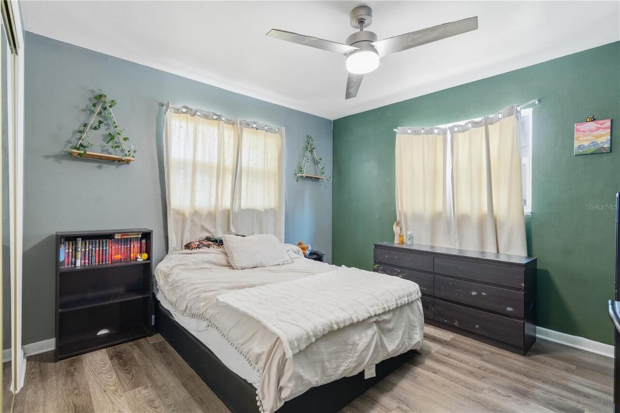 Listing Photo 11