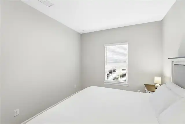 Listing Photo 29