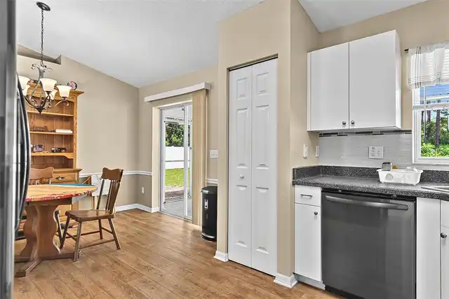 Listing Photo 14