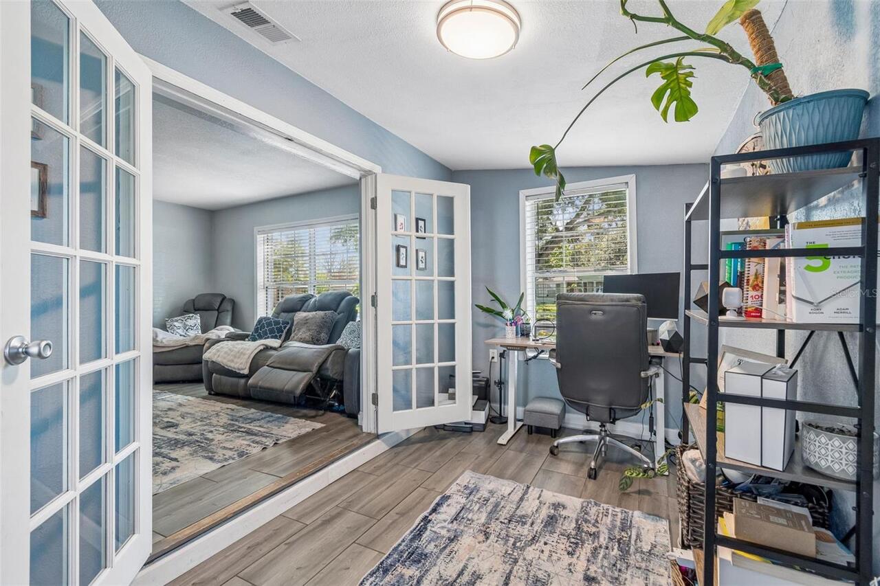 Listing Photo 11