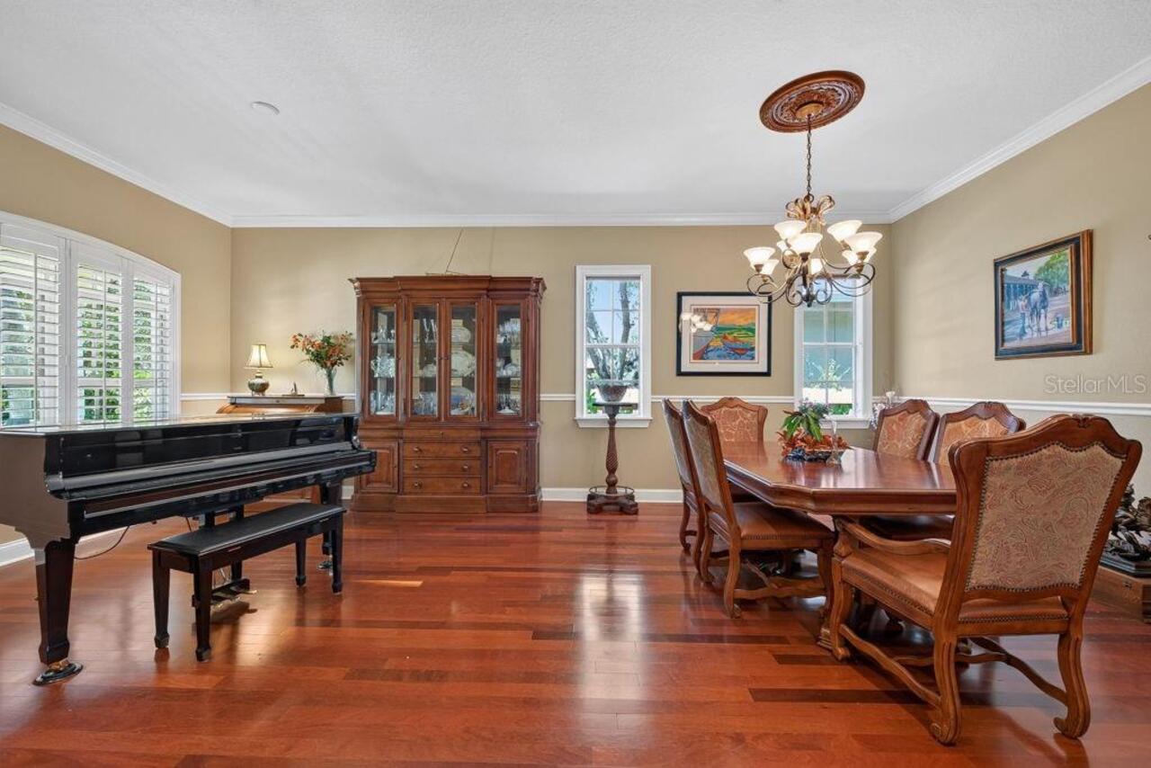 Listing Photo 8