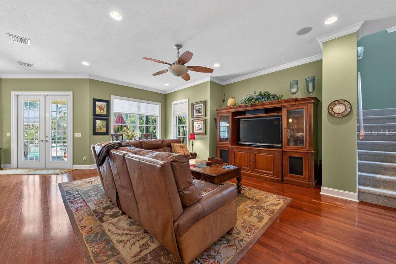 Listing Photo 14