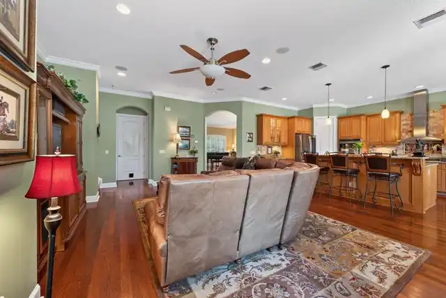 Listing Photo 19