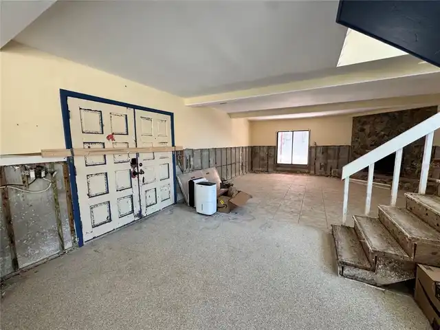 Listing Photo 14