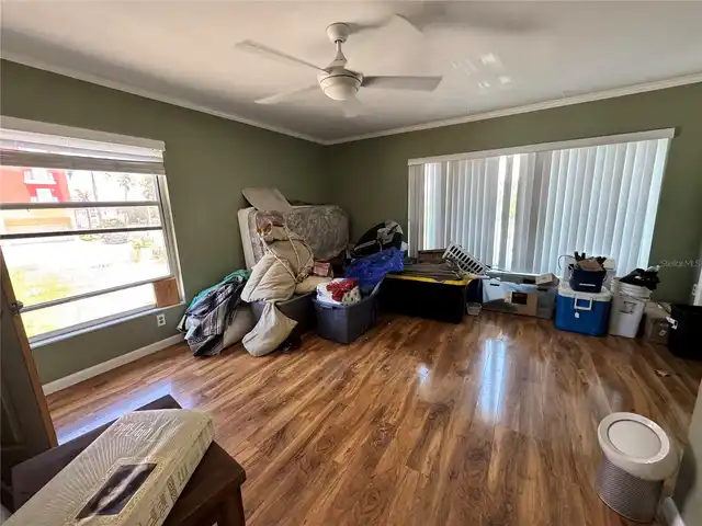 Listing Photo 17
